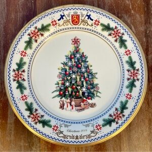 2014 Finland Lenox Christmas Trees Around The World Collectible Decorative Plate